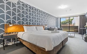 Amazing Unit Near China Town